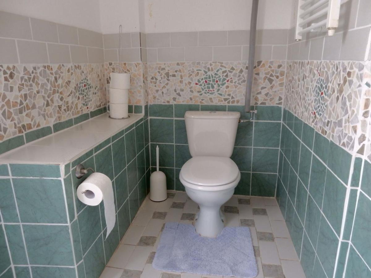 Spacious Holiday Home With Sauna In Celles Sur Plaine Эгишем Номер фото